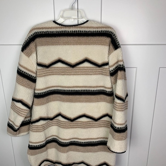 Lou & Grey Fleece Sherpa Jacket LARGE Ivory Black Aztec Boho Snap Ski lodge - Picture 7 of 10